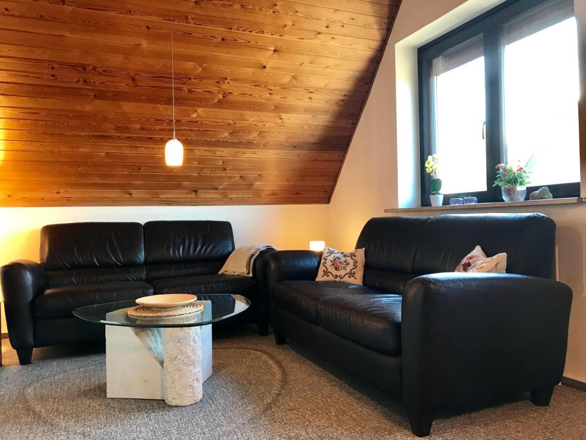 Mal Steinbock _ Ferienwohnung Anni Malente Extérieur photo